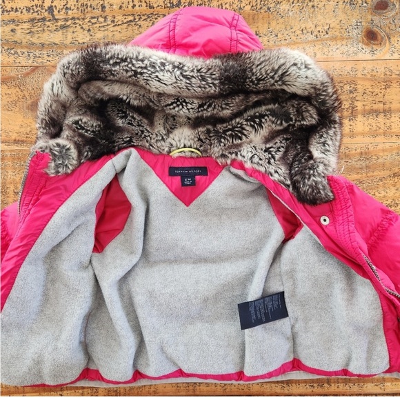 Gently used girls size 5 Tommy Hilfiger jacket - Picture 4 of 6